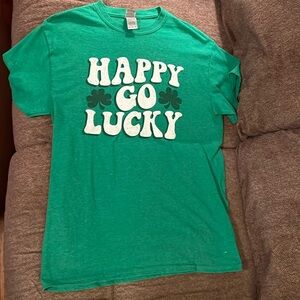 Gildan, “Happy Go Lucky” SS Tee, size Medium, NWOT